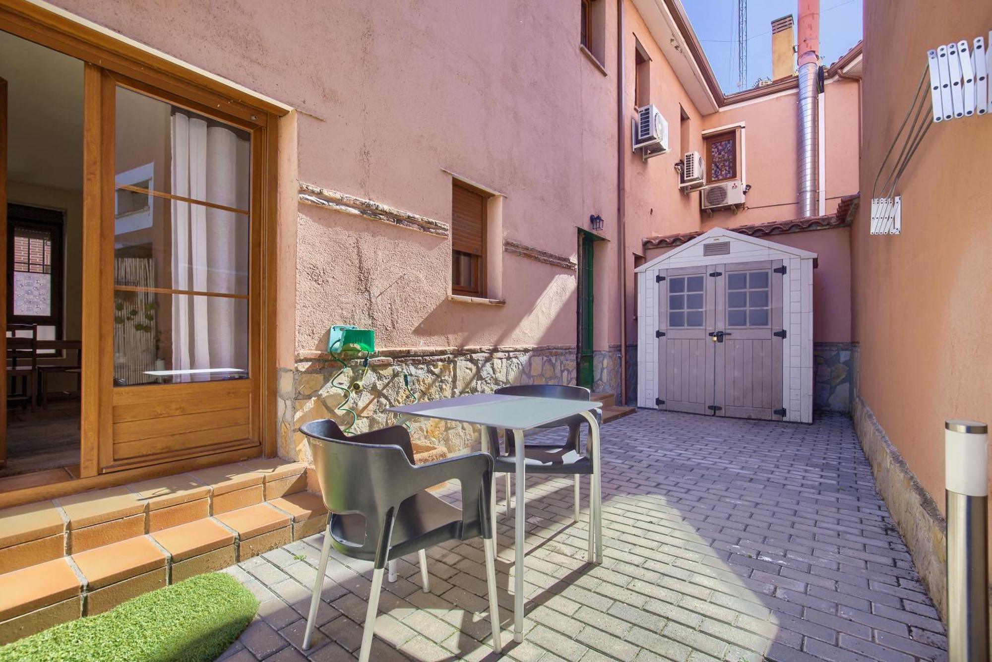 Casona 44 - Apartamento Para 2 Con Wifi, Ac Y Patio Exterior Alcalá de Henares Dış mekan fotoğraf