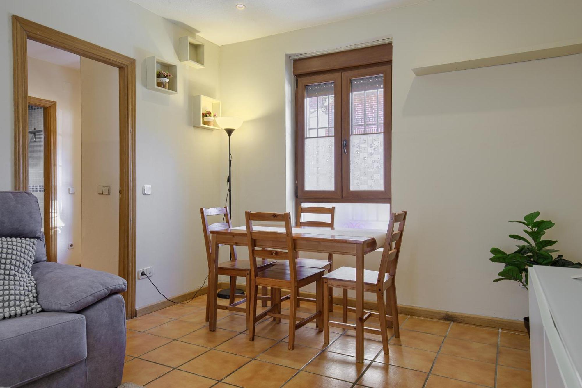 Casona 44 - Apartamento Para 2 Con Wifi, Ac Y Patio Exterior Alcalá de Henares Dış mekan fotoğraf