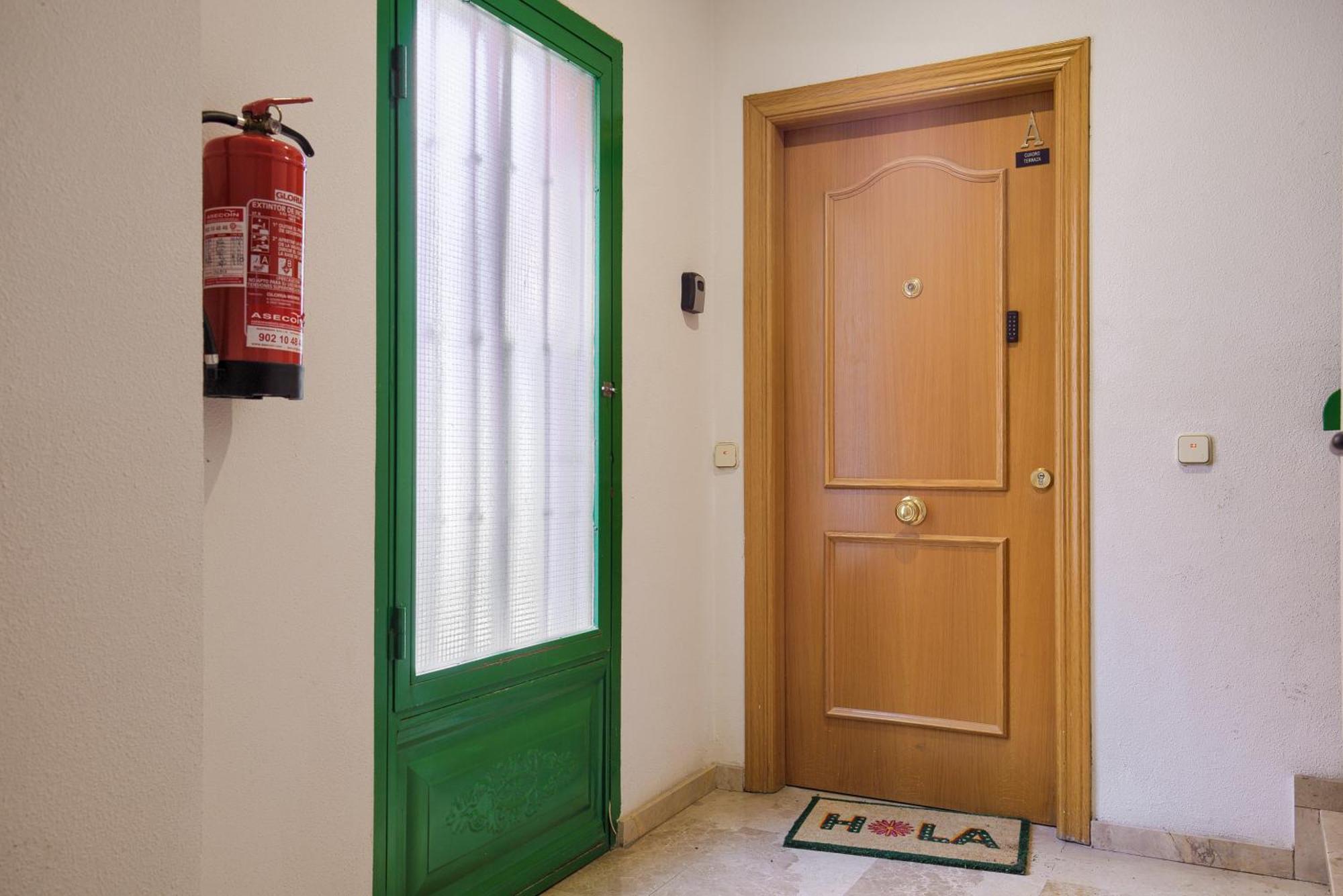Casona 44 - Apartamento Para 2 Con Wifi, Ac Y Patio Exterior Alcalá de Henares Dış mekan fotoğraf