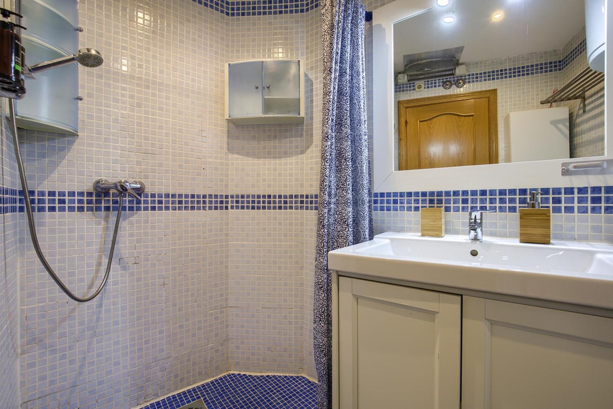 Casona 44 - Apartamento Para 2 Con Wifi, Ac Y Patio Exterior Alcalá de Henares Dış mekan fotoğraf