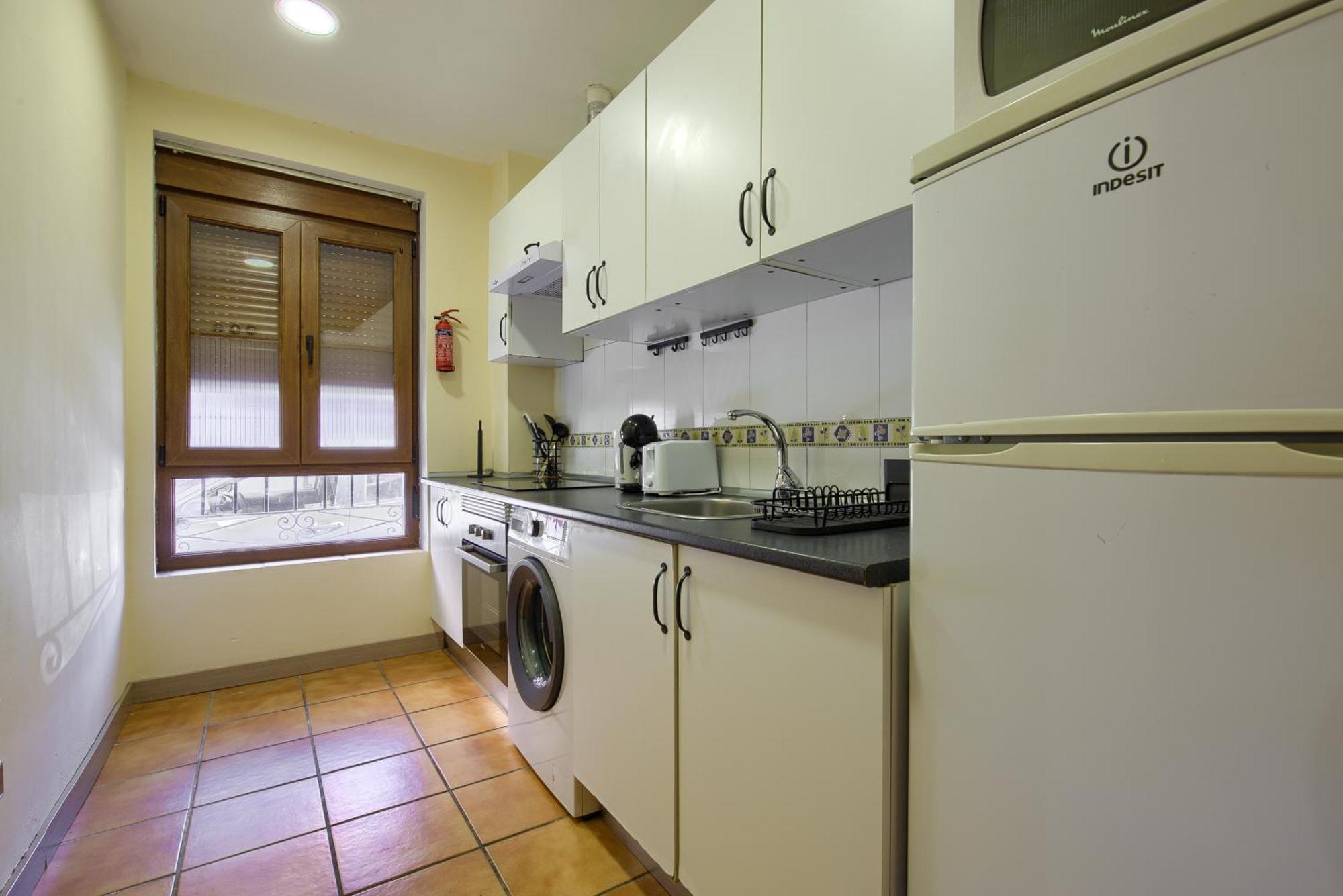 Casona 44 - Apartamento Para 2 Con Wifi, Ac Y Patio Exterior Alcalá de Henares Dış mekan fotoğraf